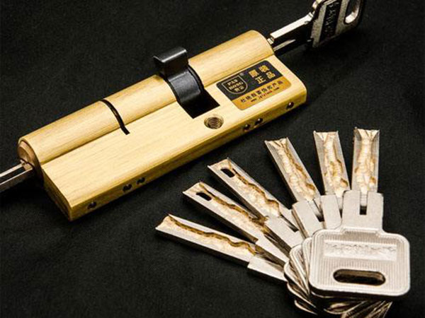 叠彩24小时上门开锁公司